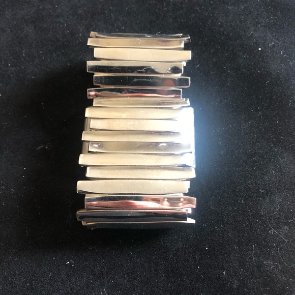 Nixon “The Mazzy” Watch - Picture 4 of 4